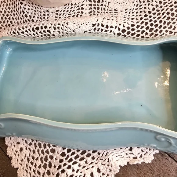 Camark USA Art Pottery trinket box with lid Ornate scroll in turquoise